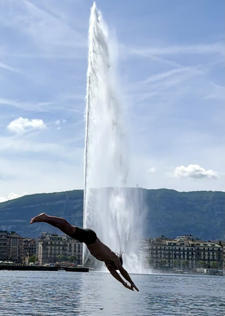 [Linked Image]